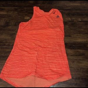 Athletic tank top